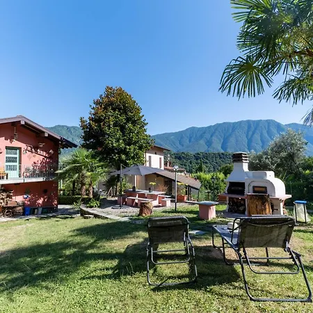 Ina's Garden * Lenno