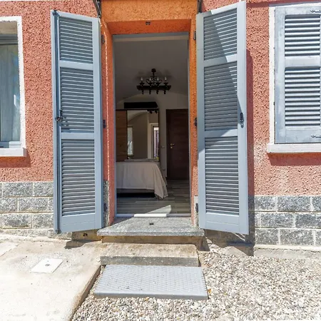 Ina's Garden Nyaraló *