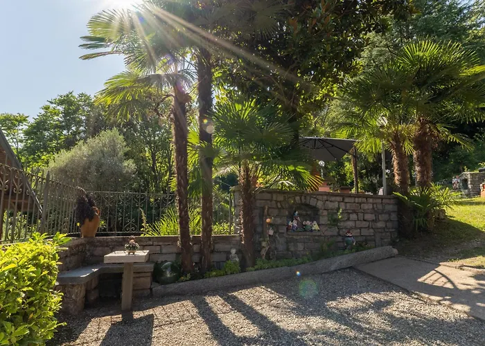 Ina's Garden * Lenno